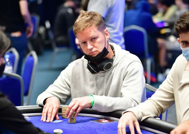 德扑圈HHPOKER：探索热门扑克游戏的魅力